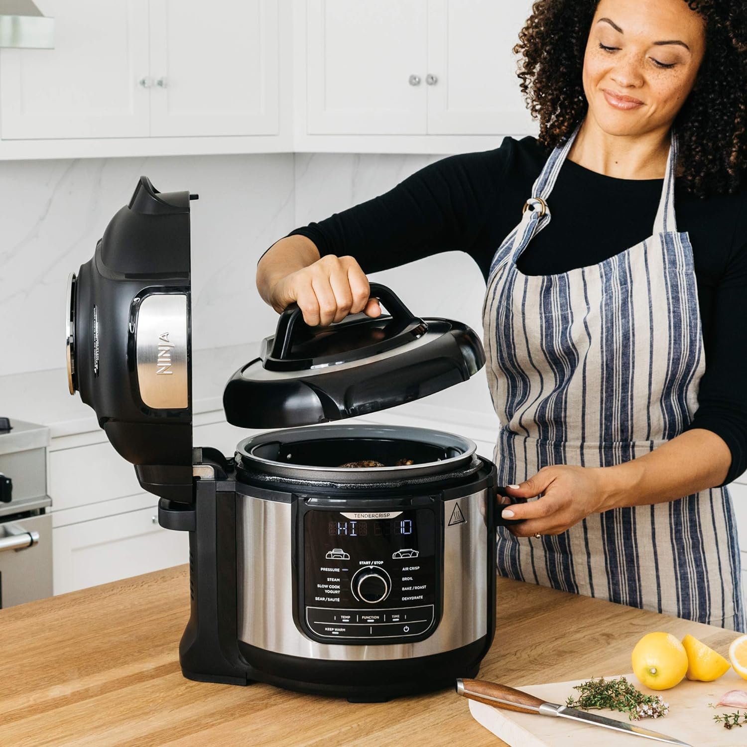 NINJA Foodi Deluxe Cooker Review